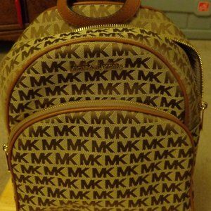 MICHAEL KORS Signature Backpack